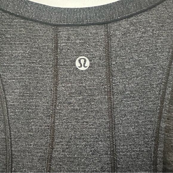 Lululemon Athletica Black Crop Relaxed Tank Top - Picture 4 of 6